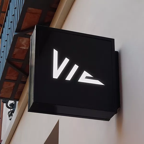 Vic Store